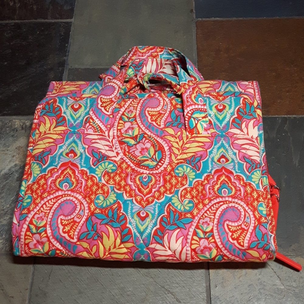 Travel cosmetics bag